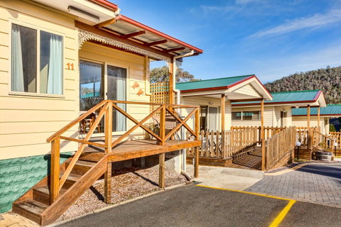 Wintersun Gardens Motel - Accommodation Guide 13
