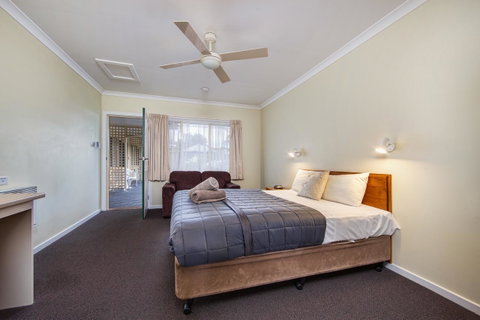Wintersun Gardens Motel - Accommodation Guide 44