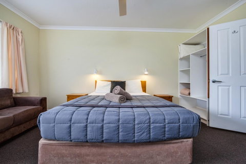 Wintersun Gardens Motel - Accommodation Guide 41