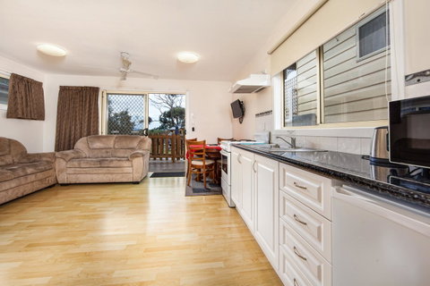 Wintersun Gardens Motel - Accommodation Guide 35