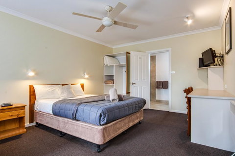 Wintersun Gardens Motel - Accommodation Guide 20