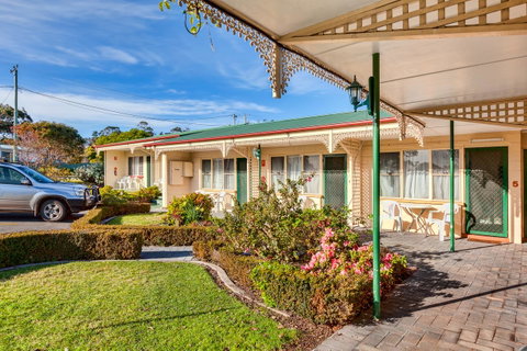 Wintersun Gardens Motel - Accommodation Guide 27
