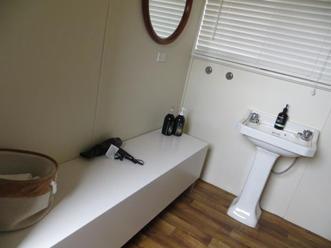 The Cabin 96 - Accommodation Guide 16