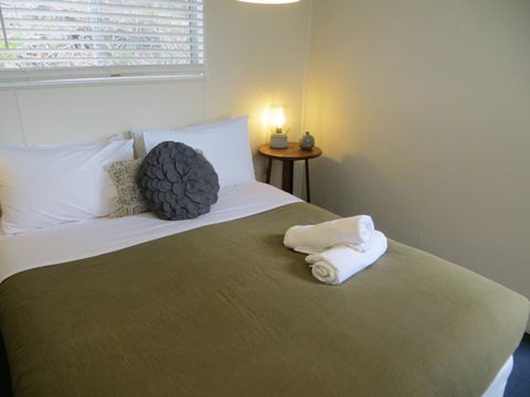 The Cabin 96 - Accommodation Guide 14