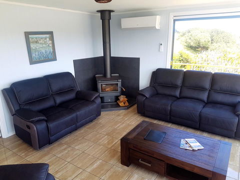 Ocean View Cottage - Accommodation Asia 2