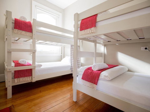 Montacute Boutique Bunkhouse - Accommodation Guide 11