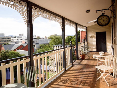 Montacute Boutique Bunkhouse - Accommodation Guide 25