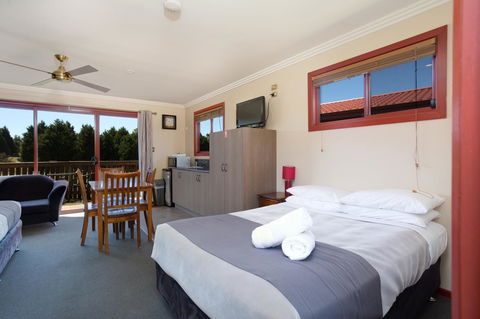 Tamar Valley Resort Grindelwald - Accommodation Asia 8