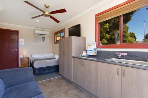Tamar Valley Resort Grindelwald - Accommodation Asia 10