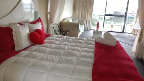 Diamond Island Resort - Accommodation Guide 38