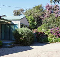 Hazards Beach House - Accommodation Guide