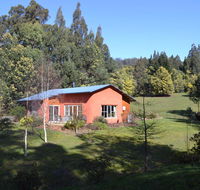 Whispering Spirit Holiday Cottages  Mini Ponies - Accommodation Asia