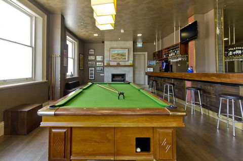 Deloraine Hotel - Accommodation Asia 16