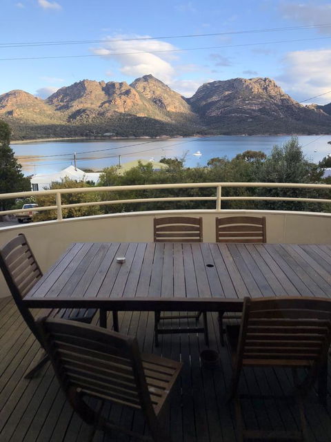 Freycinet Beach House - Accommodation Guide 2