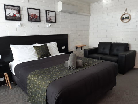 Anchor Wheel Motel - Accommodation Asia 3