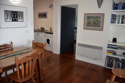 Beachside Taroona With Spa - Accommodation Asia 8