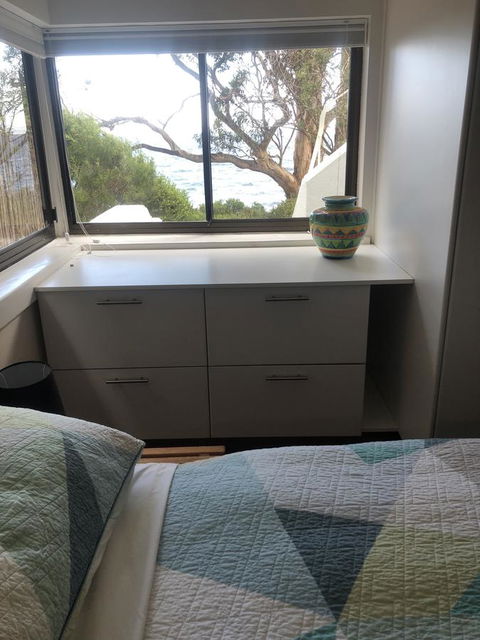 Beachside Taroona With Spa - Accommodation Asia 1