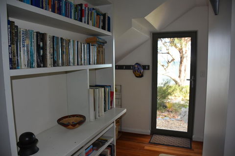 Beachside Taroona With Spa - Accommodation Asia 10