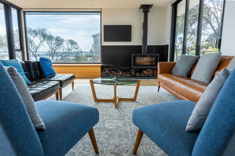 Blessington Beach Retreat - Accommodation Asia 4