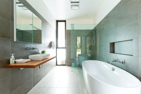 Blessington Beach Retreat - Accommodation Asia 18