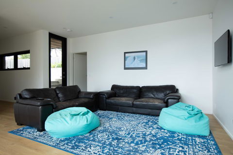 Blessington Beach Retreat - Accommodation Asia 22