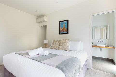 Blessington Beach Retreat - Accommodation Asia 11