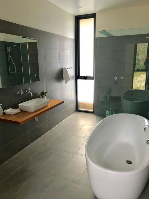 Blessington Beach Retreat - Accommodation Asia 19
