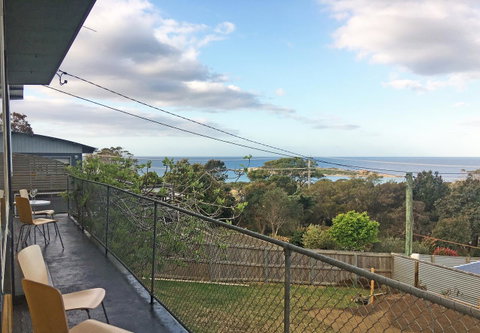 Up The Back - Accommodation Guide 27