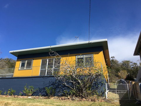 Up The Back - Accommodation Guide 1