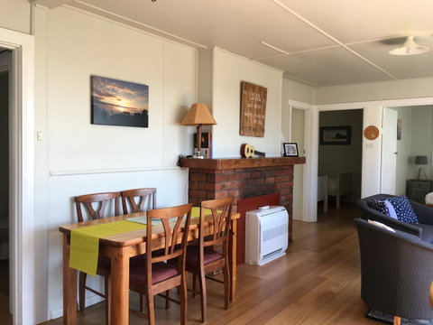 Up The Back - Accommodation Guide 7