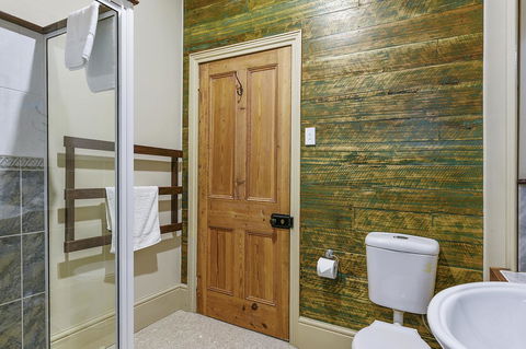 Casilda House - Accommodation Asia 4