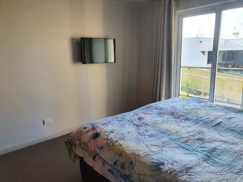Battery Point Apartment With Car Park - Accommodation Guide 23