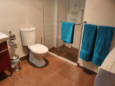 Battery Point Apartment With Car Park - Accommodation Guide 16