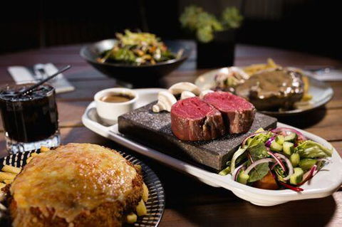 Shoreline Hotel - Accommodation Asia 17