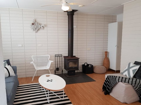 Beach Hut Scamander - Accommodation Guide 8