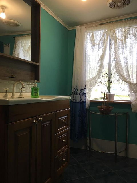 Blue Wren Bungalow - Accommodation Asia 7