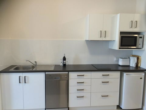 Abel Tasman Airport Motor Inn - Accommodation Asia 36