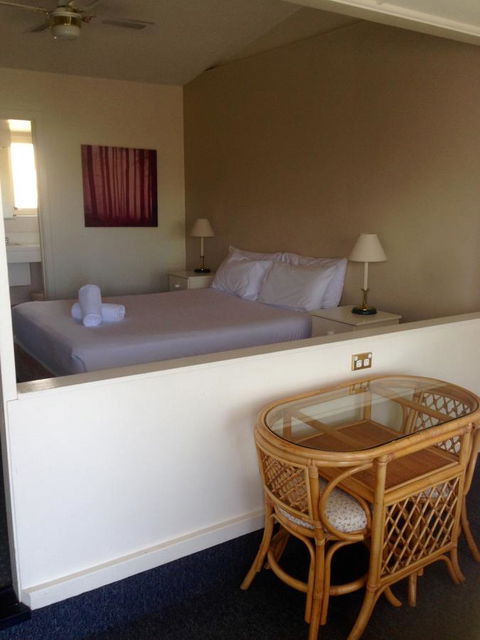 Abel Tasman Airport Motor Inn - Accommodation Asia 9