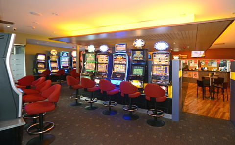 Bridge Hotel - Accommodation Asia 21