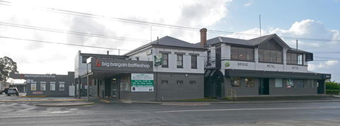 Bridge Hotel - Accommodation Asia 13