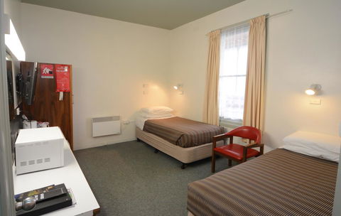 Bridge Hotel - Accommodation Asia 15