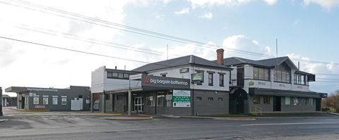 Bridge Hotel - Accommodation Asia 25