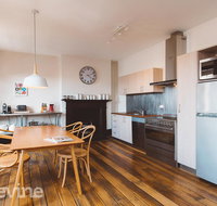 Devine Stays - Westside Apartment on Elizabeth - Accommodation Guide