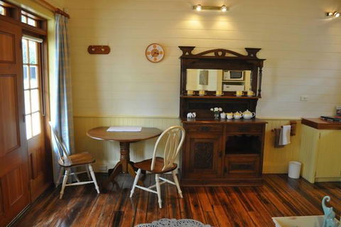The Mill House Cottage - Accommodation Asia 7