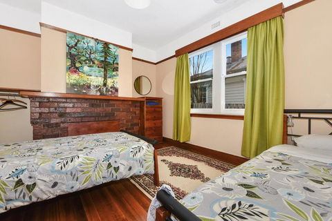 Cimitiere By The Park - Accommodation Asia 4