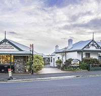 Touchwood Cottages - Accommodation Asia