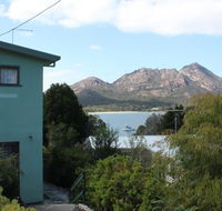 Coles Bay Waterfronter 2 - Accommodation Guide