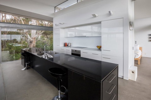 Avalon Coastal Retreat - Accommodation China 13