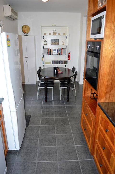 Lyttleton Cottage - Accommodation Asia 17