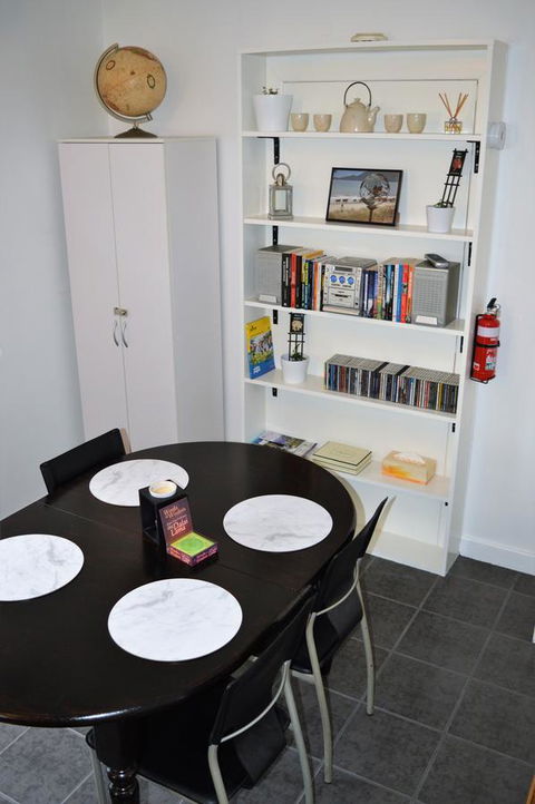 Lyttleton Cottage - Accommodation Asia 12
